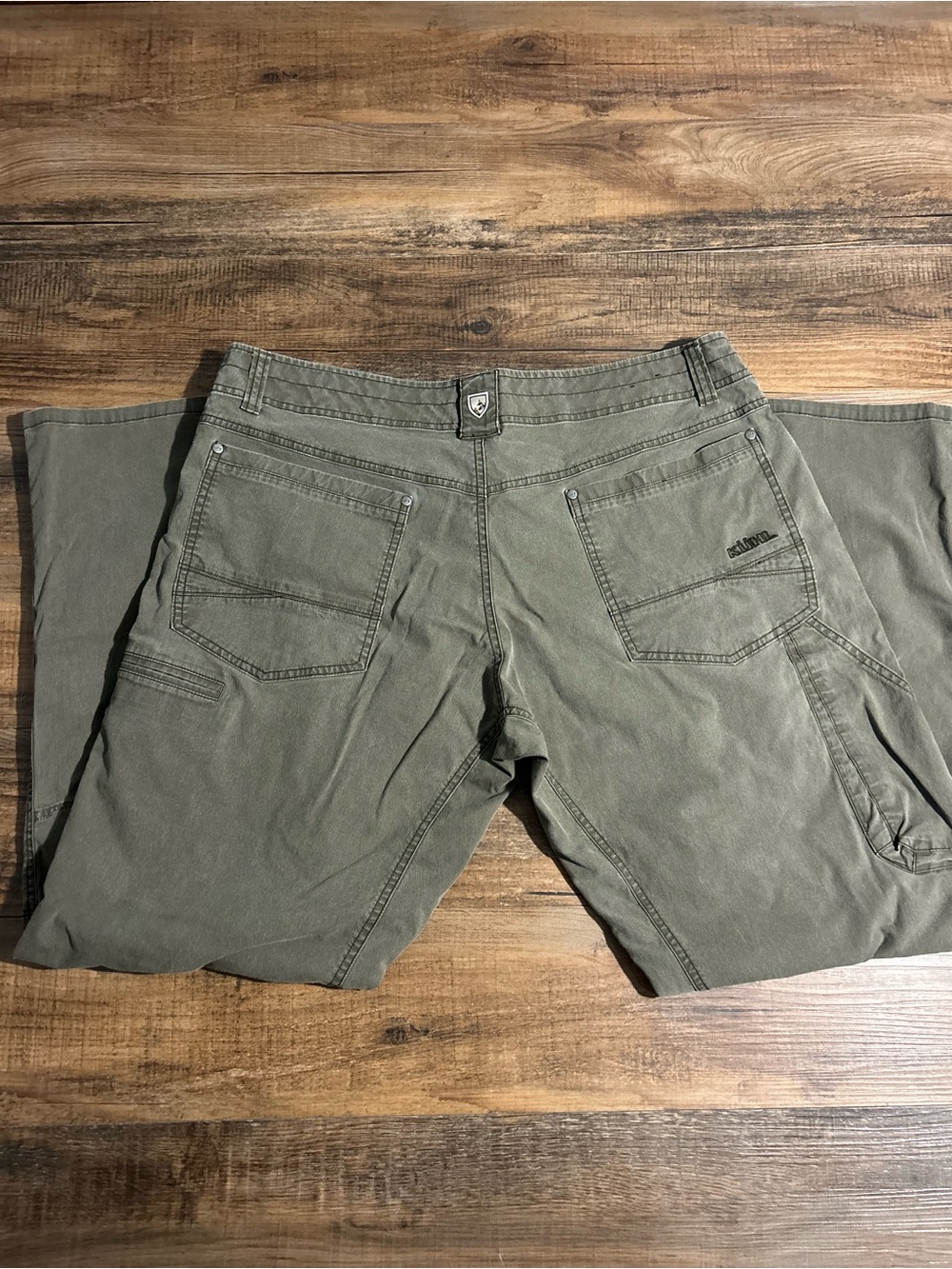 Kuhl Men's Olive Outdoor hiking Pants with Utility Pockets 38x32